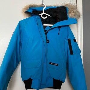 women’s Canada Goose chilliwack bomber